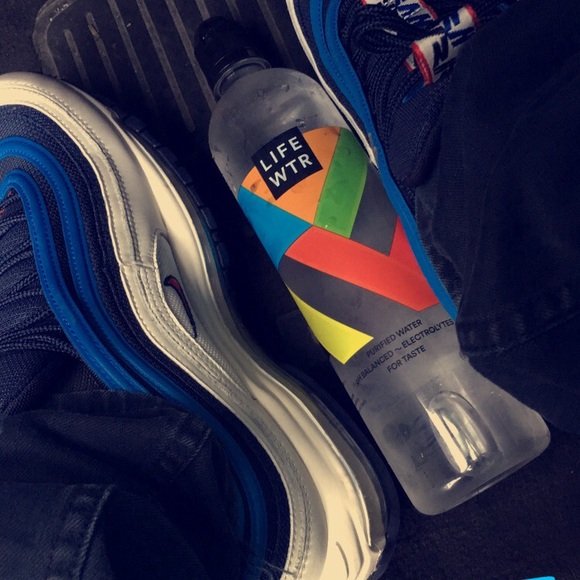 Meet your Posher, Ali - Picture 1 of 1